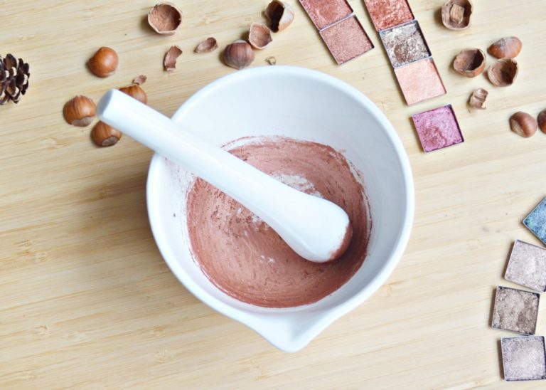 Recette de fards à paupières maison | maquillage nude | Peppermint Beauty